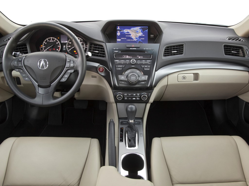 Acura ILX 2.0 16V (Automatic)